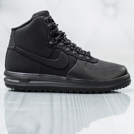 Buty zimowe męskie Nike czarne sportowe wiązane 