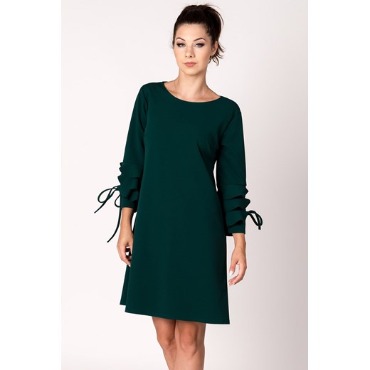 Sukienka Avaro zielona biznesowa z długimi rękawami maxi 