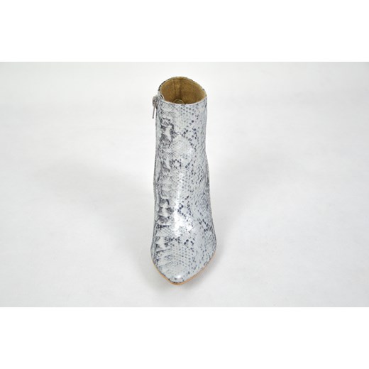 MargoShoes skórzane srebrne botki z motywem wężowym żmiji szpic szpilka 10 cm zapinane na zamek