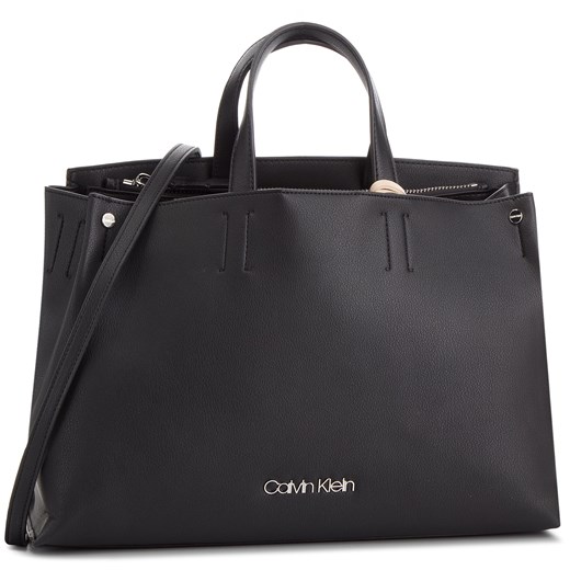 Kuferek czarny Calvin Klein 