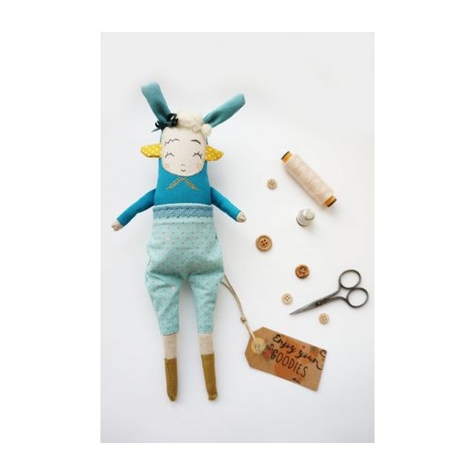 Monsterówna Kleo – lalka z tkanin handmade