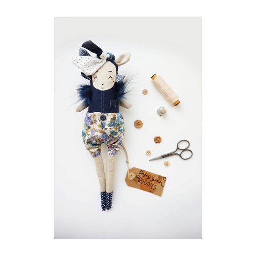 Monsterówna Xenia – lalka z tkanin handmade