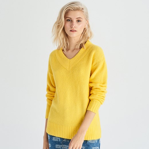 Sinsay - Sweter z dekoltem V - Żółty  Sinsay S 
