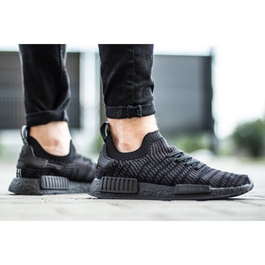Adidas NMD R1 Adidas 40 2/3 Sneaker Peeker