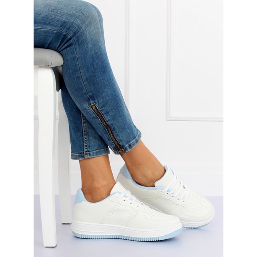 Buty sportowe damskie sneakersy płaskie białe bez wzorów ze skóry ekologicznej 