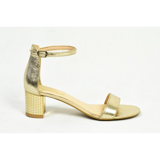 MargoShoes skórzane złote sandałki na niskim obcasie klocku 4,5 cm zapinane wokół kostki skóra naturalna klasyczne sandały
