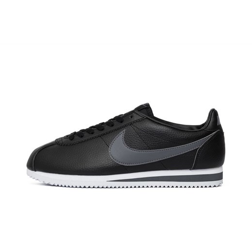 Buty sportowe męskie czarne Nike cortez sznurowane na wiosnę 