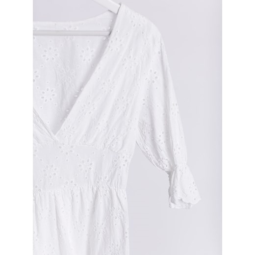 Biała sukienka Selfieroom midi z długim rękawem bez wzorów 