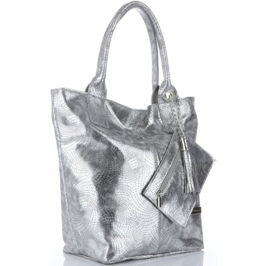Shopper bag Vittoria Gotti ze skóry elegancka z breloczkiem lakierowana 
