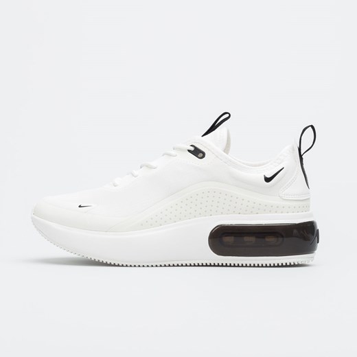Buty sportowe damskie Nike sneakersy sznurowane na koturnie białe bez wzorów 