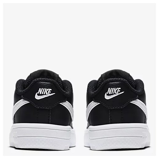 Buty sportowe dziecięce Nike sznurowane 