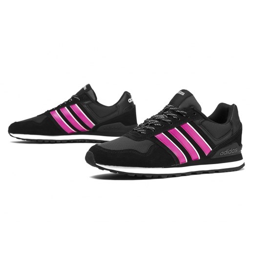 Buty sportowe damskie Adidas do biegania czarne zamszowe sznurowane na płaskiej podeszwie 