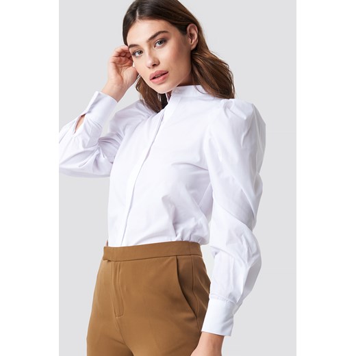Biała koszula damska Na-kd Trend z bawełny bez wzorów na wiosnę 