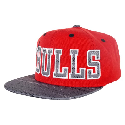 Czapka z daszkiem Adidas Chicago Bulls Flat-Brim Cap unisex sportowa