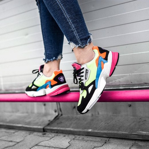 Buty sportowe damskie Adidas Originals na wiosnę sznurowane 