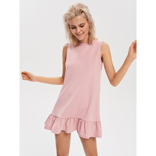 Sukienka Reserved różowa bez wzorów na spacer 