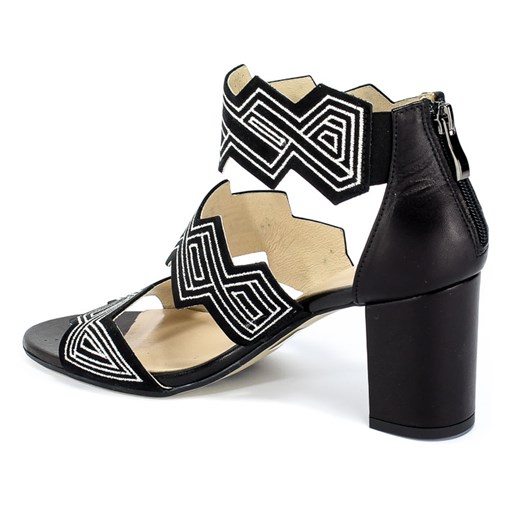 Sandały damskie Kordel czarne w abstrakcyjne wzory na średnim obcasie skórzane 