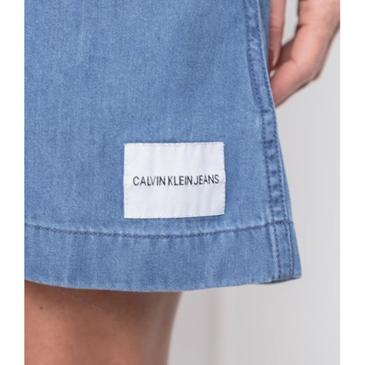 Sukienka Calvin Klein na spacer szmizjerka niebieska midi 