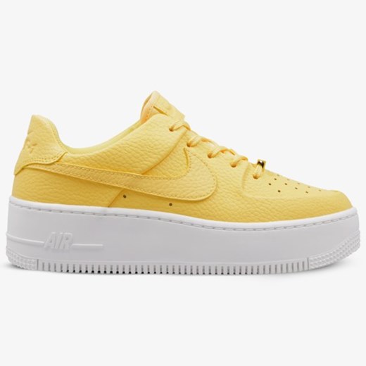 Buty sportowe damskie Nike dla biegaczy air force bez wzorów żółte na płaskiej podeszwie 