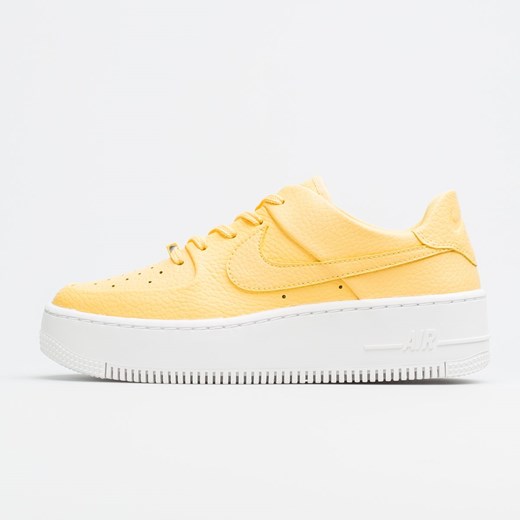 Buty sportowe damskie Nike do biegania air force młodzieżowe bez wzorów żółte wiązane 