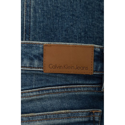 Jeansy damskie Calvin Klein w miejskim stylu 