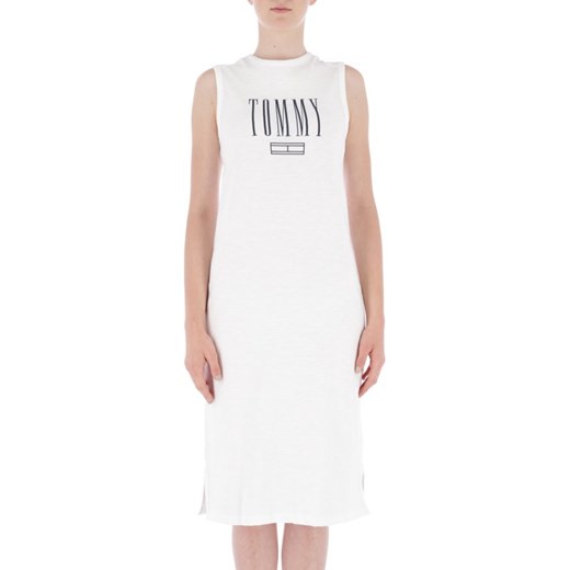 Sukienka Tommy Jeans bez rękawów na spacer z okrągłym dekoltem 