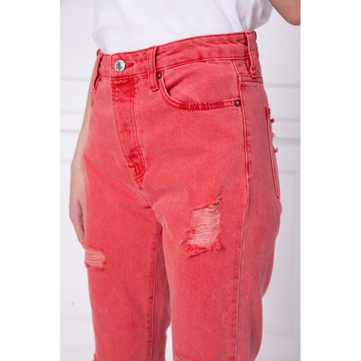 Jeansy damskie Guess Jeans czerwone jesienne 