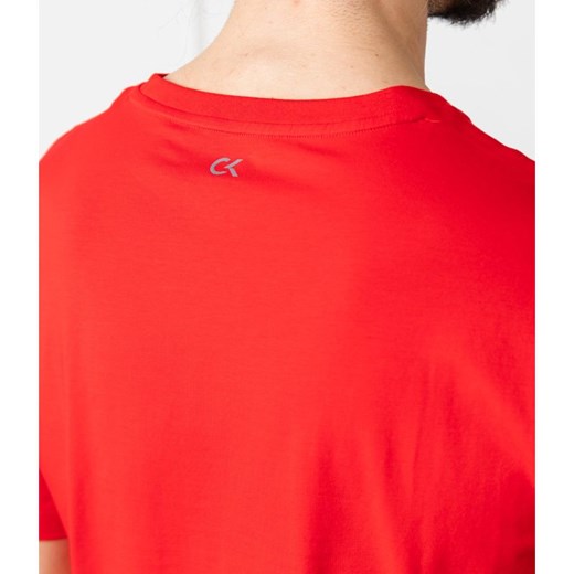 T-shirt męski czerwony Calvin Klein młodzieżowy z krótkim rękawem na jesień 