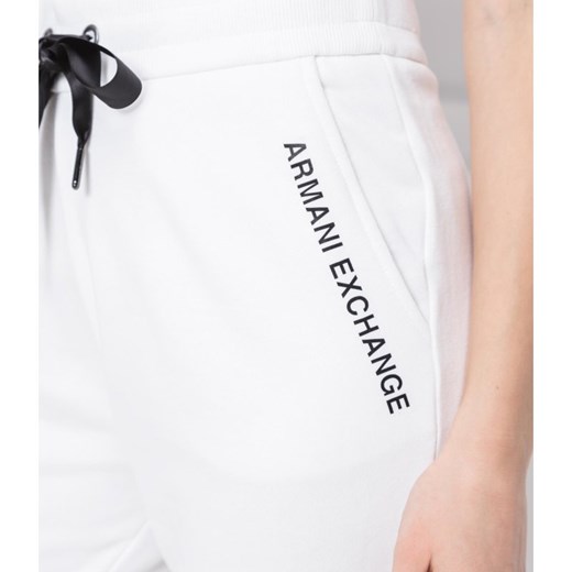 Spodnie damskie białe Armani młodzieżowe 