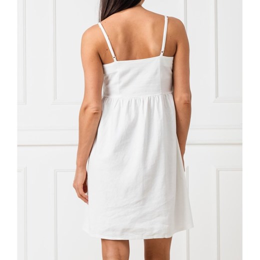 Sukienka NA-KD na ramiączkach biała z dekoltem v z aplikacją 