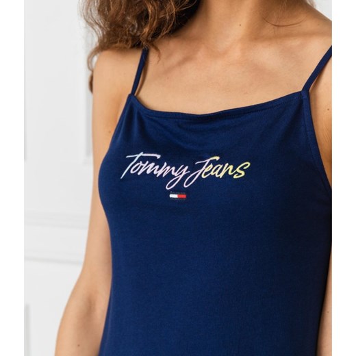 Sukienka Tommy Jeans na co dzień z napisem z dekoltem karo na ramiączkach 