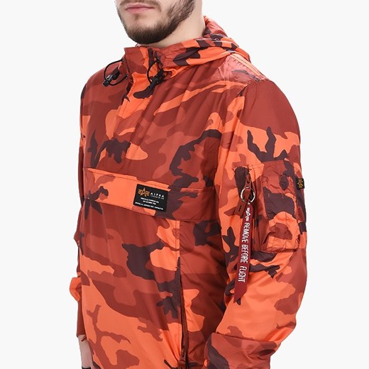 Kurtka męska czerwona Alpha Industries w militarnym stylu 