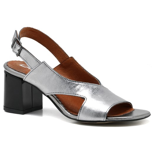 Lamanti sandały damskie na obcasie bez wzorów srebrne na średnim z klamrą na lato eleganckie 