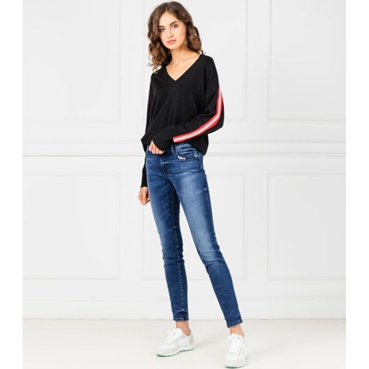 Sweter damski Guess Jeans bez wzorów 