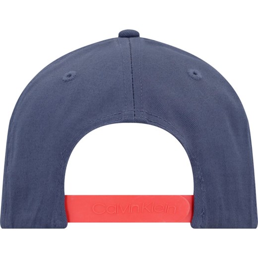 Niebieska czapka z daszkiem męska Calvin Klein z napisem 