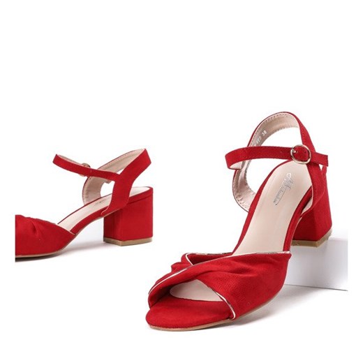 Czerwone sandały na niskim słupku Parla - Obuwie Royalfashion.pl  39 