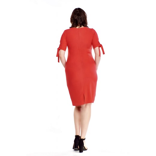 Sukienka M&m na wiosnę czerwona z krótkimi rękawami na spacer 