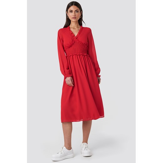 Czerwona sukienka NA-KD Boho na randkę midi z długim rękawem z dekoltem w literę v 