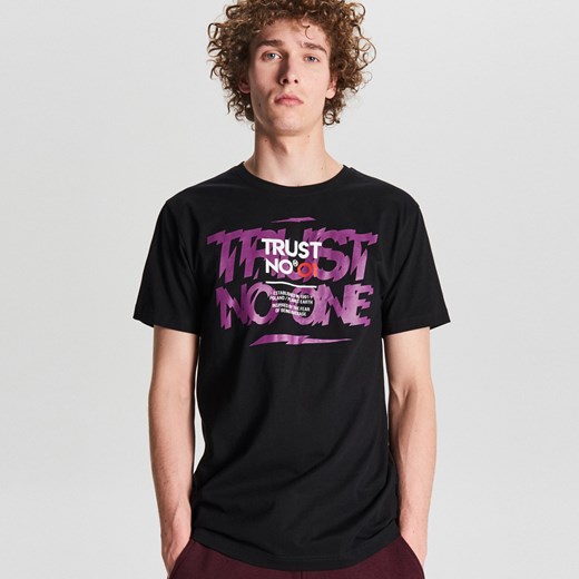 T-shirt męski Cropp w stylu młodzieżowym 