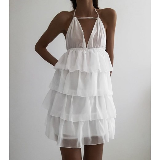Sukienka biała rozkloszowana bez wzorów bez rękawów na urodziny z dekoltem w literę v 
