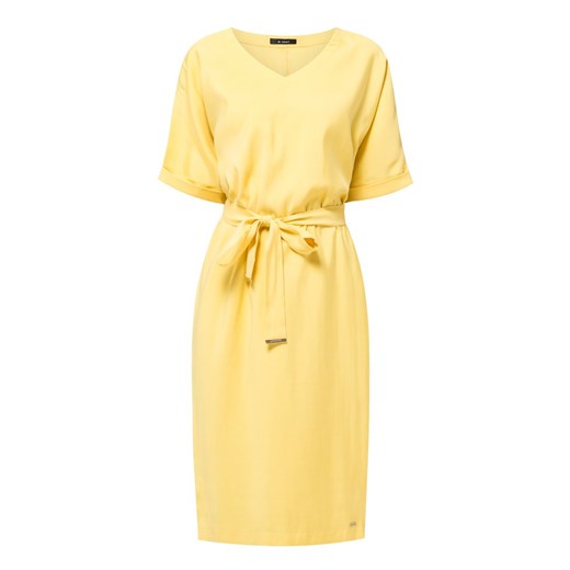 Sukienka żółta Monnari na urodziny z długim rękawem elegancka midi z okrągłym dekoltem 