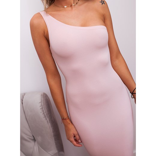 Sukienka różowa Selfieroom z elastanu bez wzorów z asymetrycznym dekoltem 