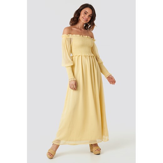 Sukienka NA-KD Boho z odkrytymi ramionami żółta z dekoltem typu hiszpanka maxi z długim rękawem 