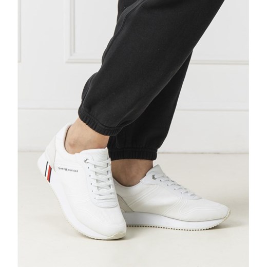 Buty sportowe damskie białe Tommy Hilfiger sneakersy płaskie bez wzorów młodzieżowe sznurowane 