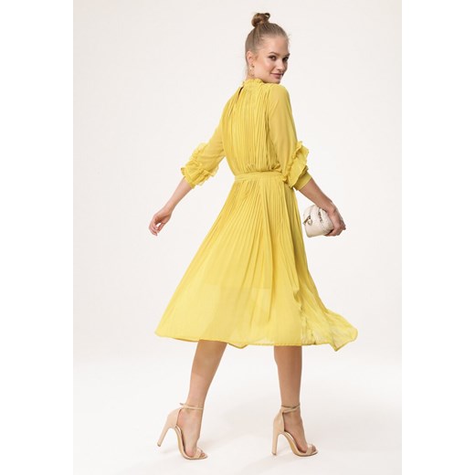 Sukienka Born2be z długim rękawem żółta elegancka midi gładka 