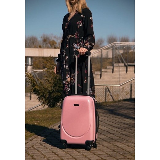 Średnia walizka podróżna STL856 różowa