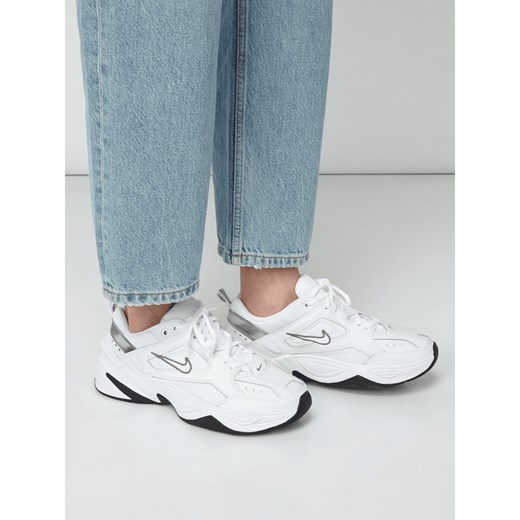Białe buty sportowe damskie Nike sneakersy w stylu młodzieżowym płaskie 