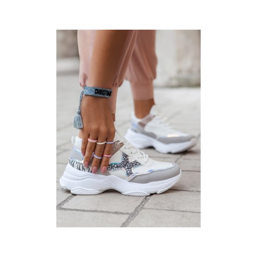 Sneakersy damskie DeeZee z aplikacjami  na platformie sznurowane 