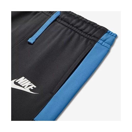 Dres chłopięcy Nike z tkaniny z nadrukami 