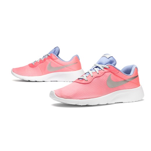 Buty sportowe damskie Nike tanjun różowe na płaskiej podeszwie wiązane 